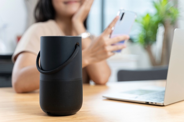 How to Connect Cellphones to Bluetooth Speakers